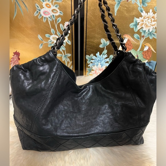 Authentic Chanel Coco Cabas tote bag - Picture 3 of 16